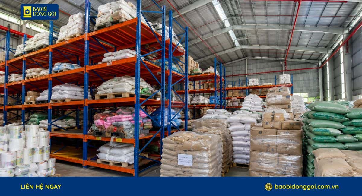 Khu vận kho vận tại Xưởng Bao Bì Đóng Gói